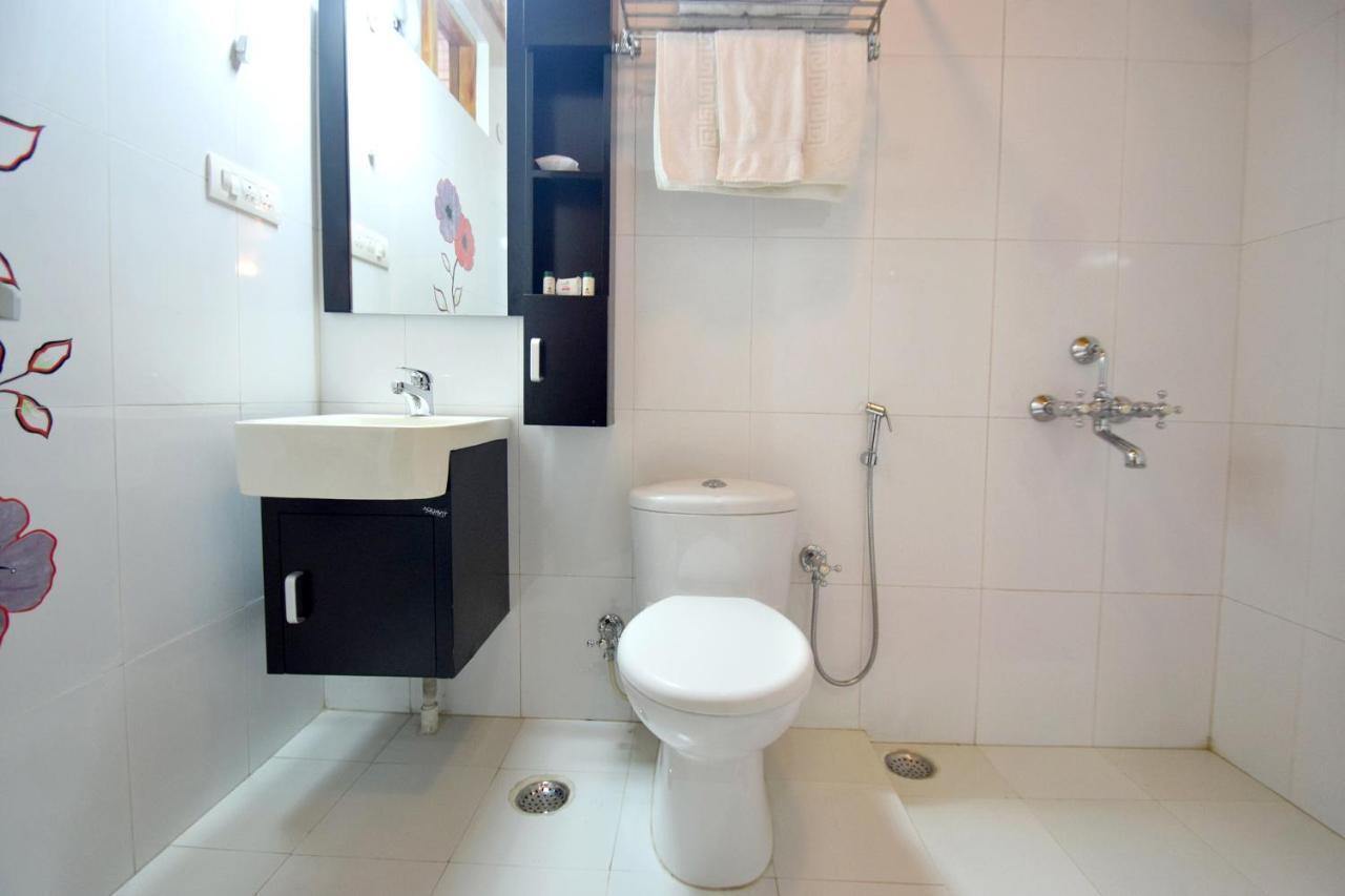 Oyo 11580 6Th Element Cottage Маналі Екстер'єр фото